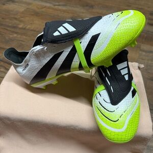 PREDATOR LEAGUE FOLD-OVER TONGUE FIRM/MULTI-GROUND CLEATS